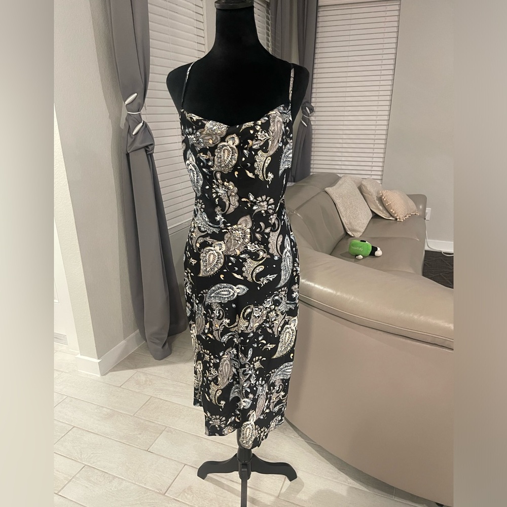 NWT Aakaa slip cowl neck paisley midi dress S
